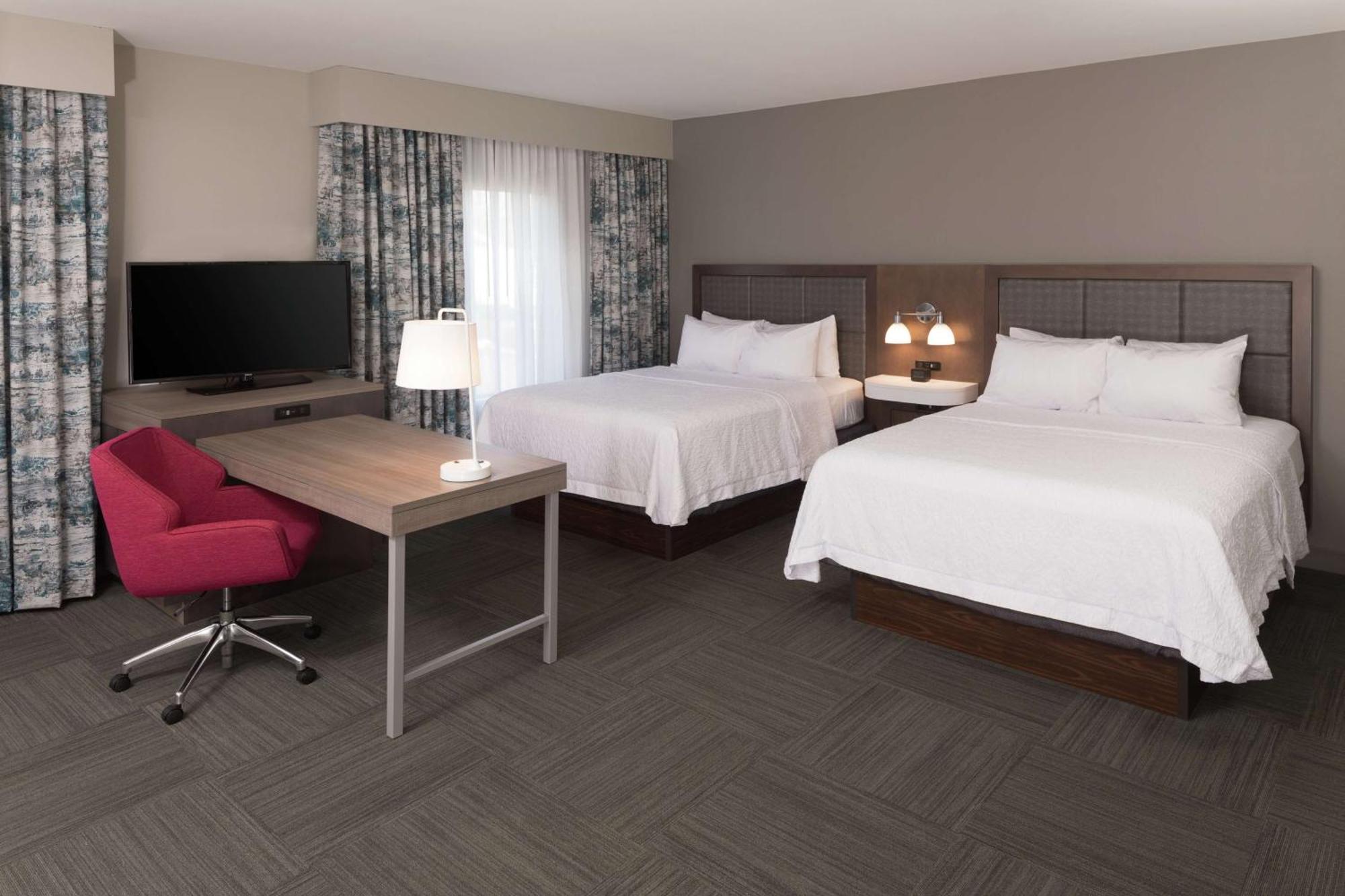 Hampton Inn & Suites Asheville Biltmore Area Exterior photo